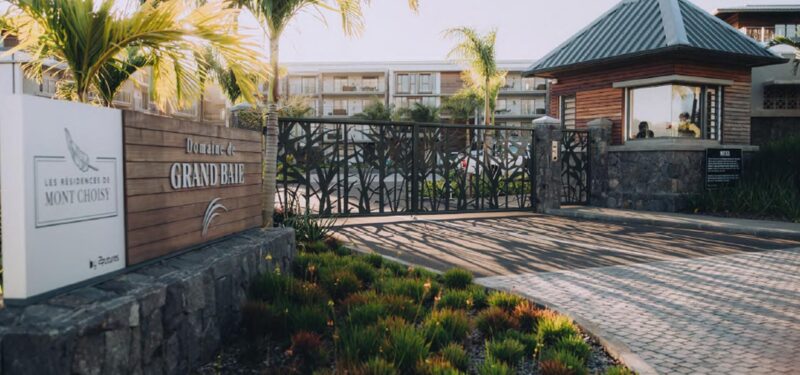 Pereybere Island Living Apartment